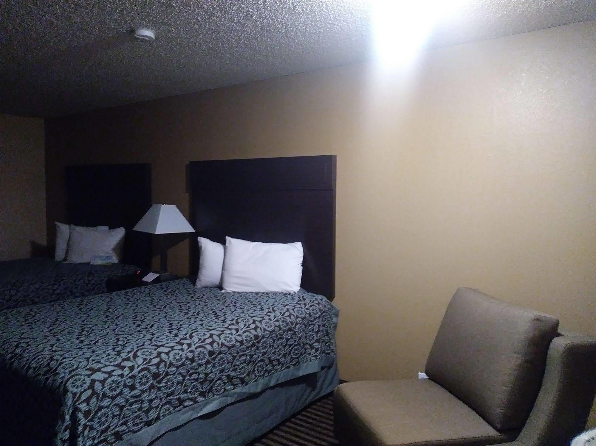 Days Inn Spokane Ngoại thất bức ảnh