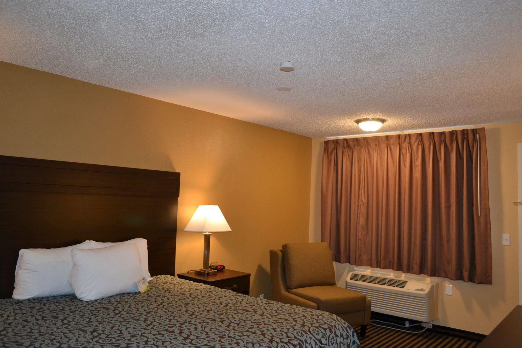 Days Inn Spokane Ngoại thất bức ảnh
