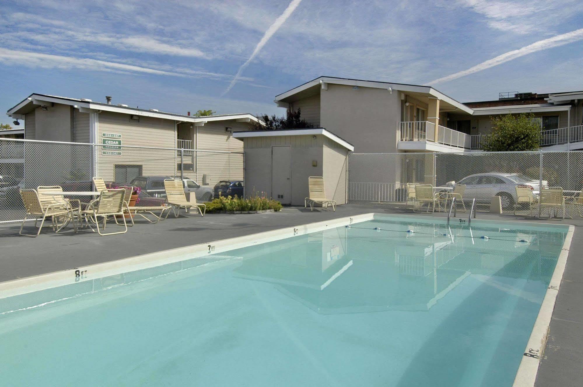 Days Inn Spokane Ngoại thất bức ảnh